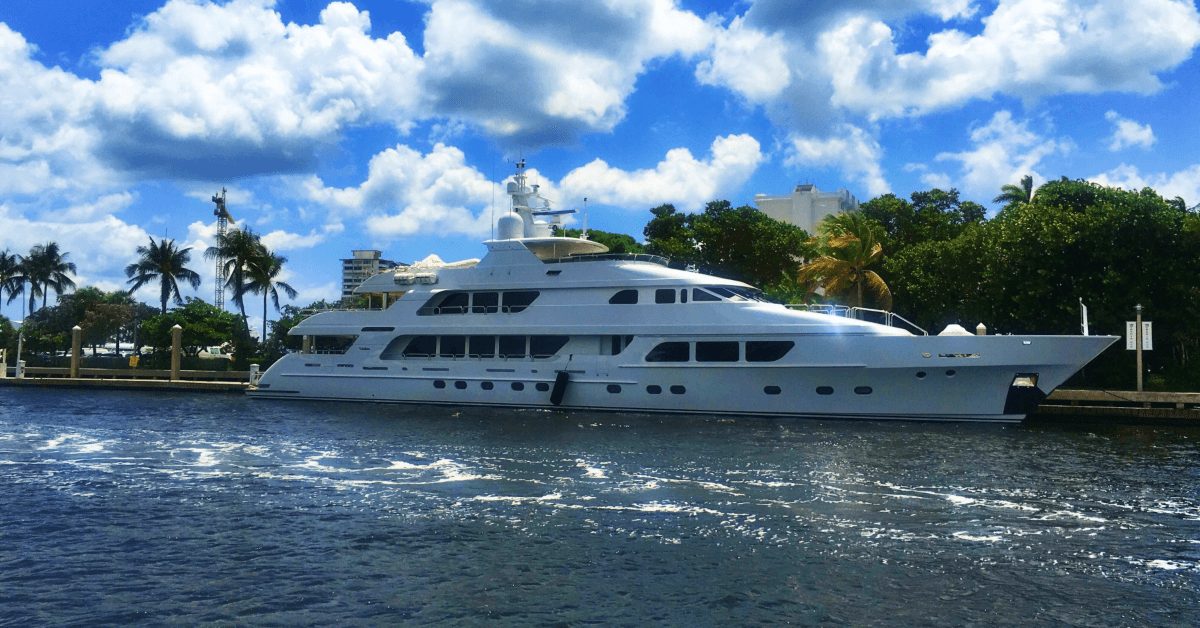 Super yacht charters in US