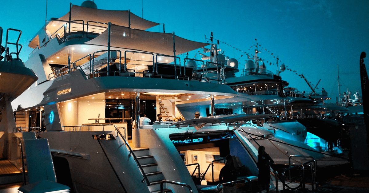 Private yacht charter in United States